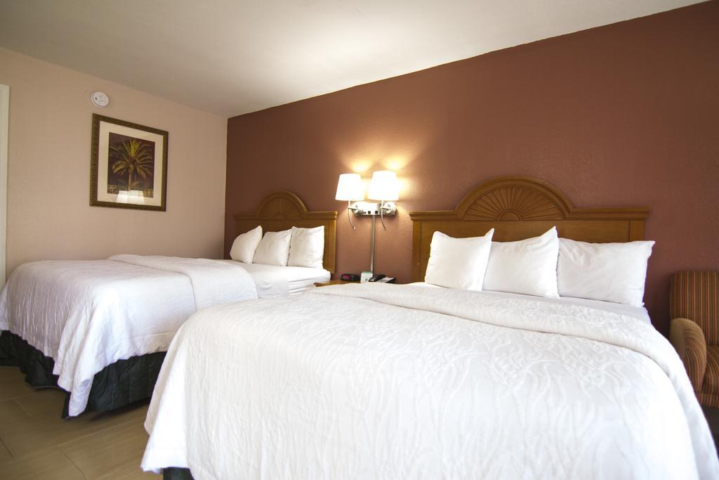 La Copa Hotel McAllen Exterior photo